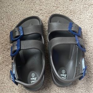Toddler sandals